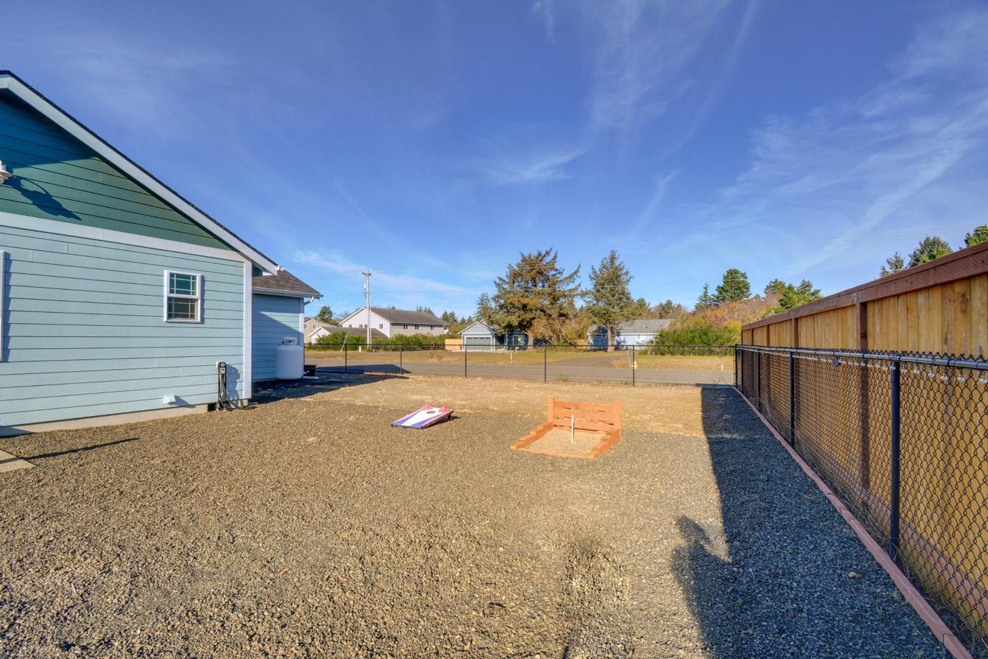Pet-Friendly Retreat With Fenced Yard, Walk To Beach Ocean Shores Exterior photo