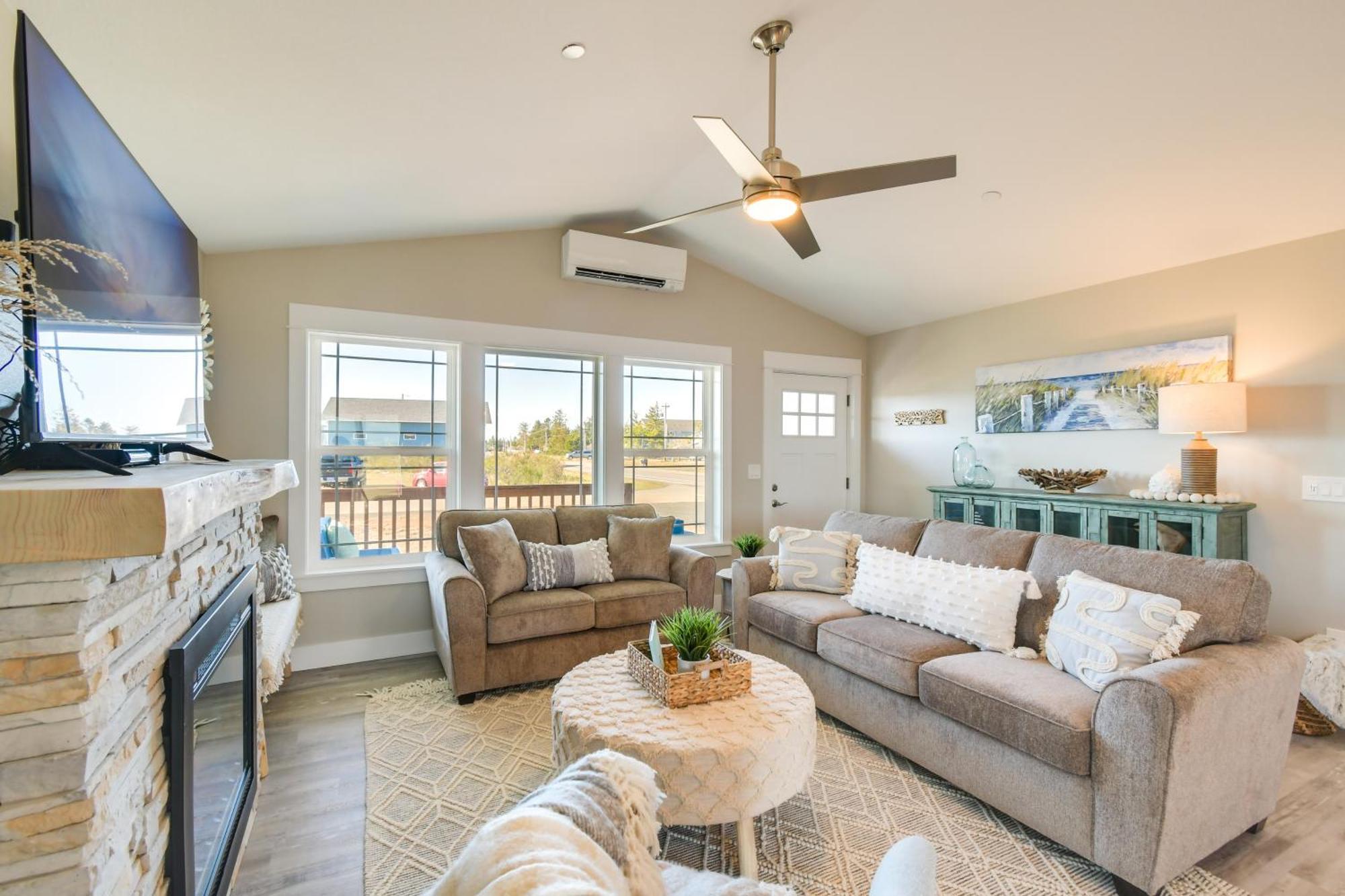 Pet-Friendly Retreat With Fenced Yard, Walk To Beach Ocean Shores Exterior photo